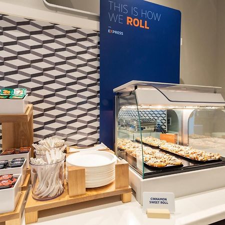 Holiday Inn Express Rochester Hills By Ihg Exteriör bild