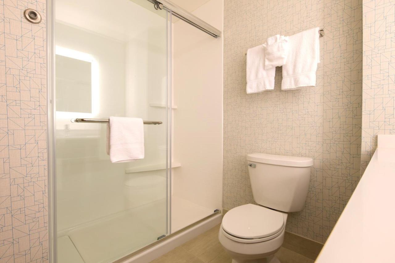 Holiday Inn Express Rochester Hills By Ihg Exteriör bild