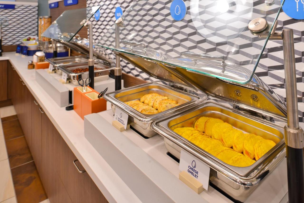Holiday Inn Express Rochester Hills By Ihg Exteriör bild