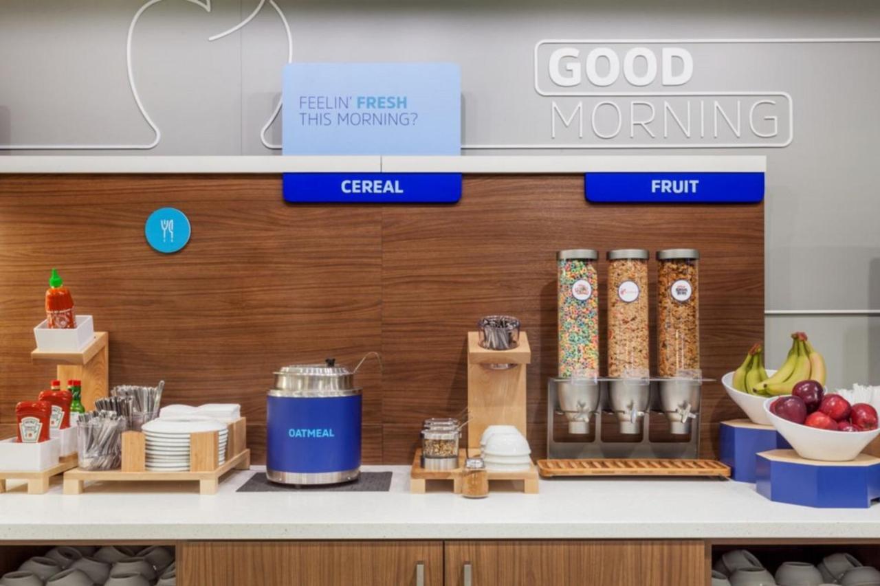Holiday Inn Express Rochester Hills By Ihg Exteriör bild