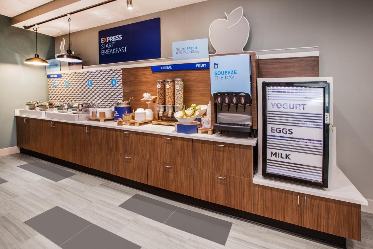 Holiday Inn Express Rochester Hills By Ihg Exteriör bild